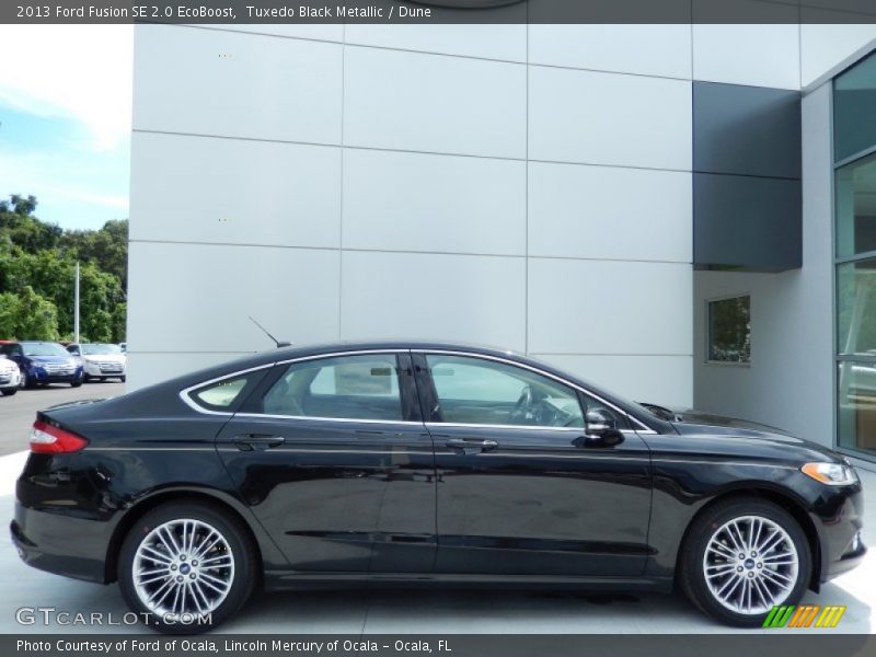 Tuxedo Black Metallic / Dune 2013 Ford Fusion SE 2.0 EcoBoost