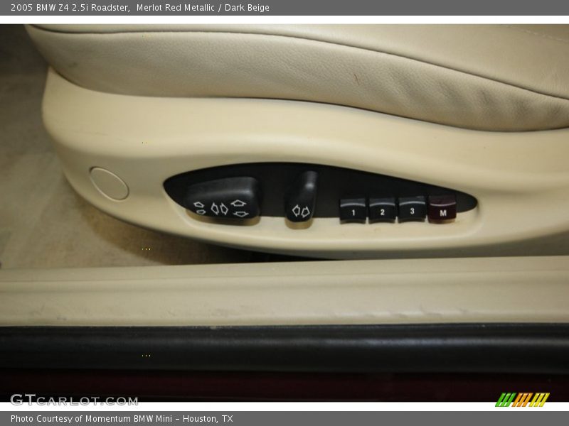 Controls of 2005 Z4 2.5i Roadster