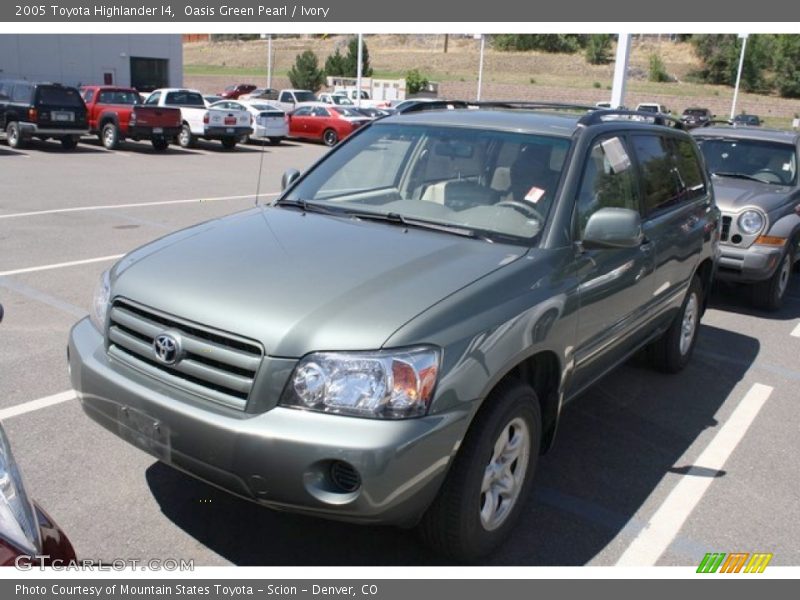 Oasis Green Pearl / Ivory 2005 Toyota Highlander I4