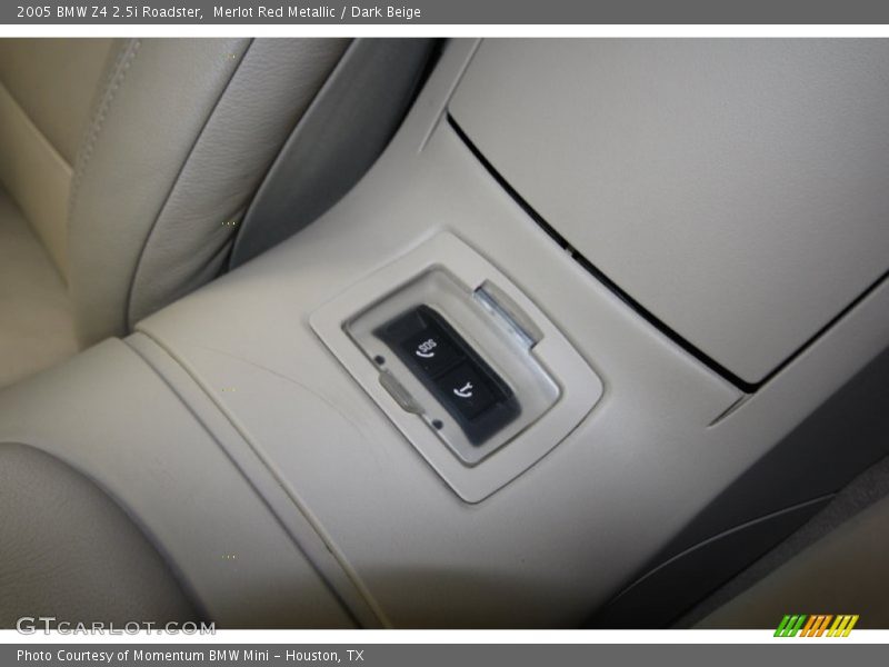 Merlot Red Metallic / Dark Beige 2005 BMW Z4 2.5i Roadster