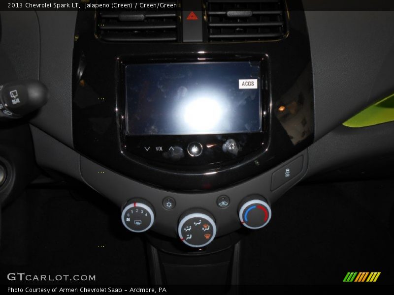 Jalapeno (Green) / Green/Green 2013 Chevrolet Spark LT