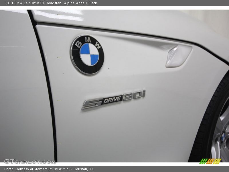 Alpine White / Black 2011 BMW Z4 sDrive30i Roadster