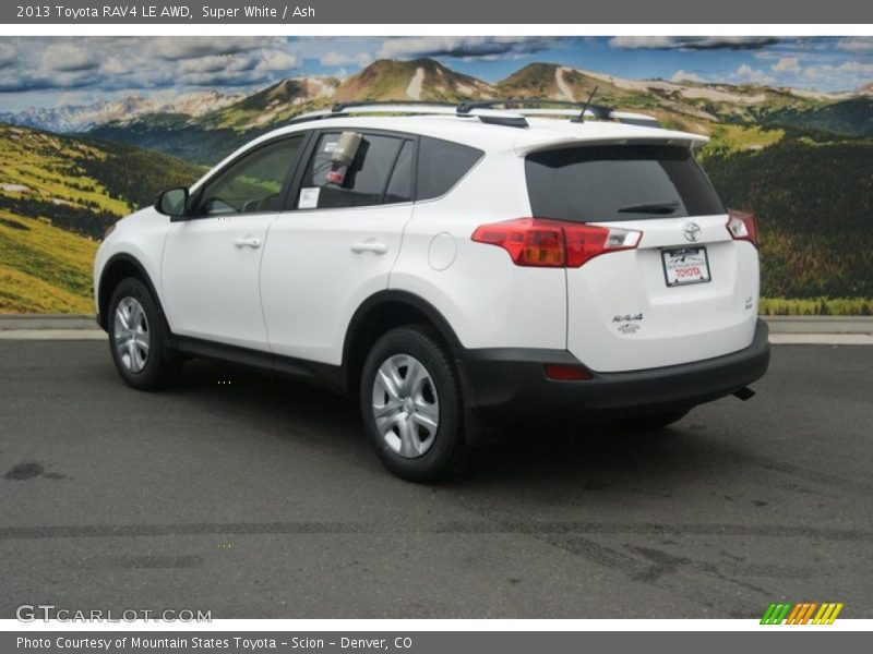 Super White / Ash 2013 Toyota RAV4 LE AWD