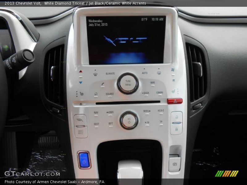 White Diamond Tricoat / Jet Black/Ceramic White Accents 2013 Chevrolet Volt
