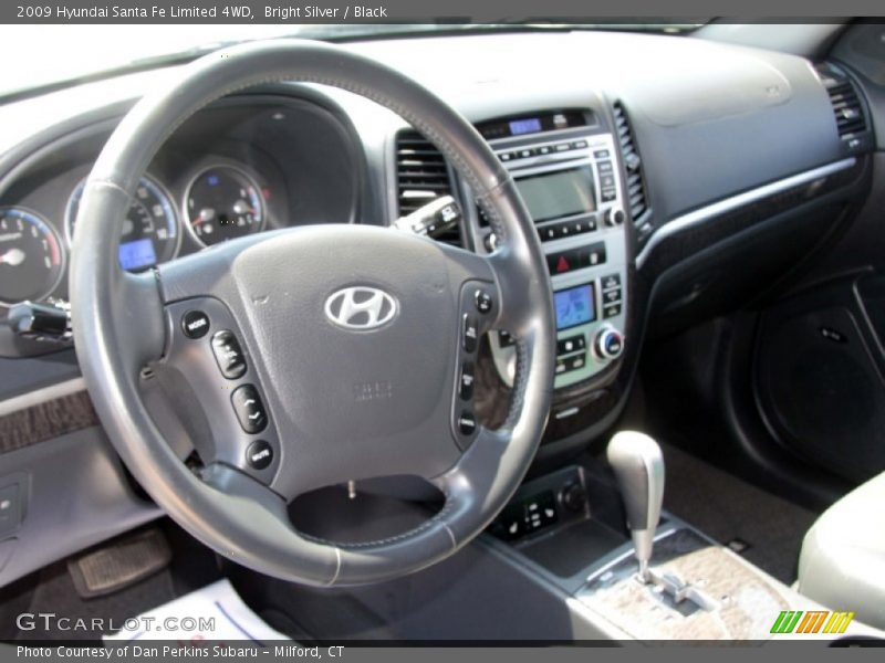 Bright Silver / Black 2009 Hyundai Santa Fe Limited 4WD