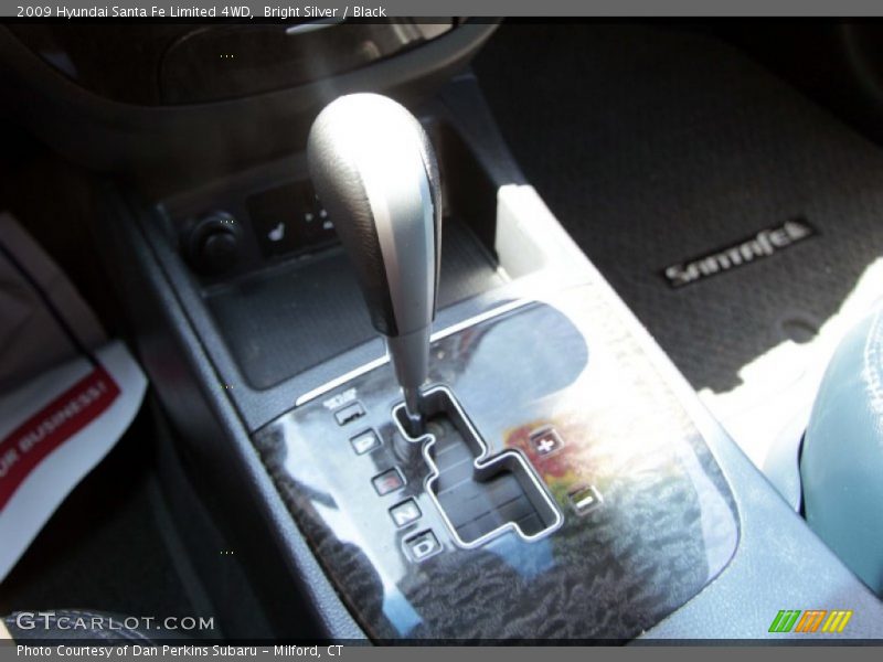 Bright Silver / Black 2009 Hyundai Santa Fe Limited 4WD