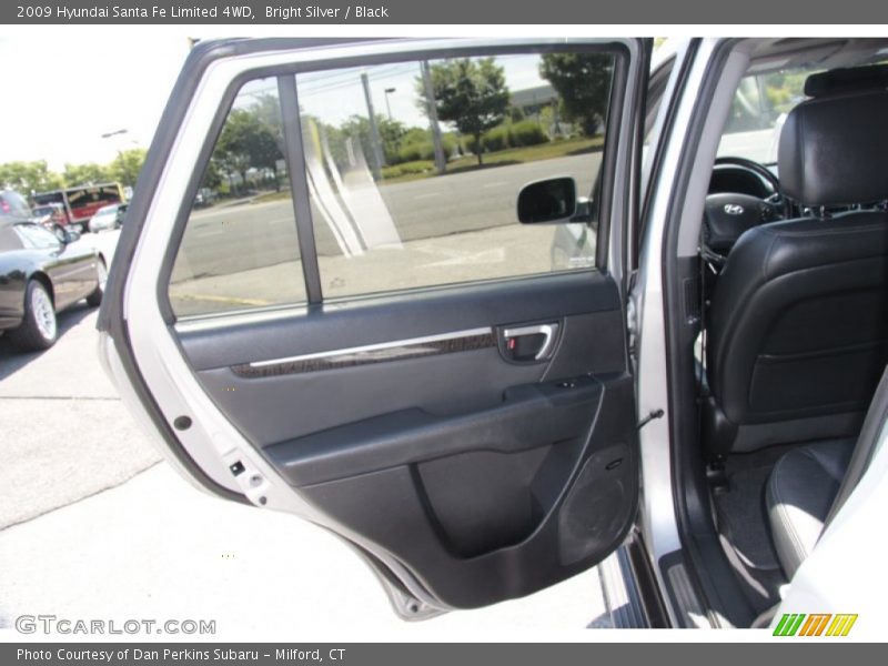 Bright Silver / Black 2009 Hyundai Santa Fe Limited 4WD