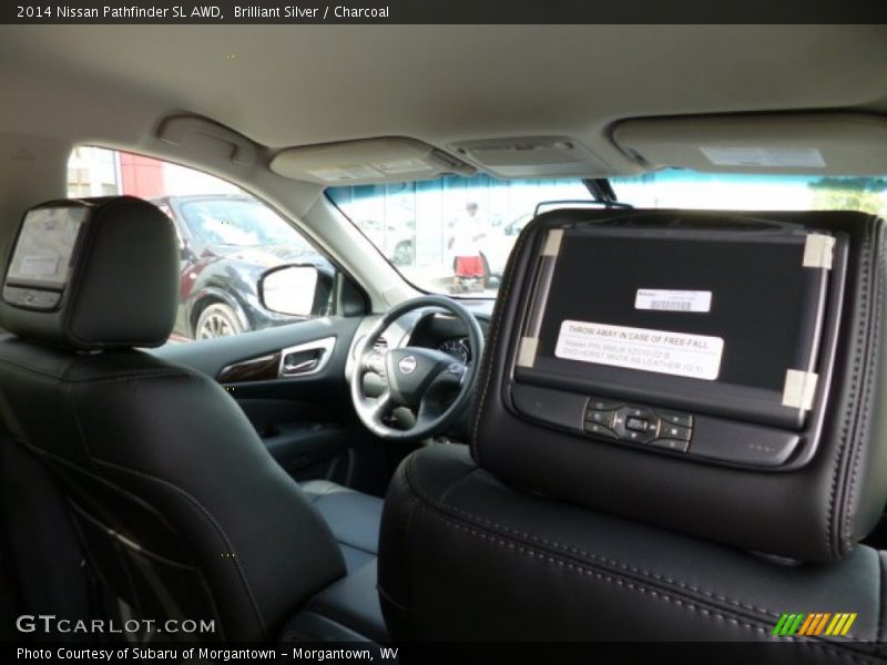 Entertainment System of 2014 Pathfinder SL AWD