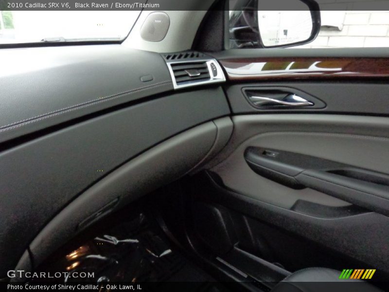 Black Raven / Ebony/Titanium 2010 Cadillac SRX V6