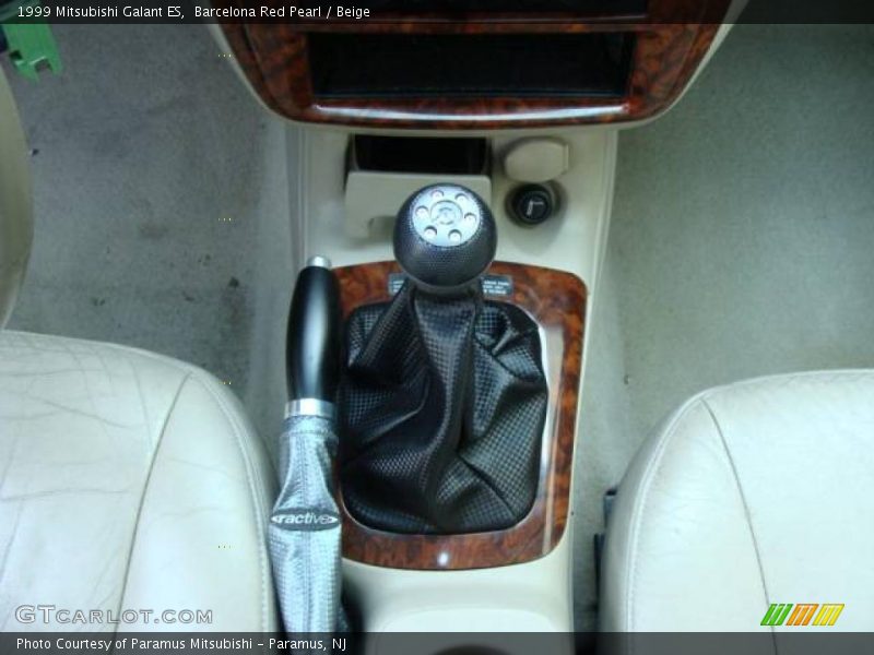 Barcelona Red Pearl / Beige 1999 Mitsubishi Galant ES