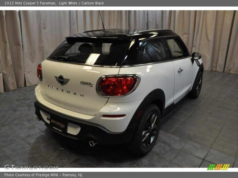 Light White / Carbon Black 2013 Mini Cooper S Paceman