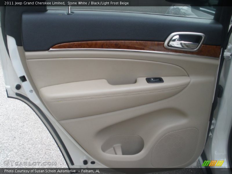 Stone White / Black/Light Frost Beige 2011 Jeep Grand Cherokee Limited