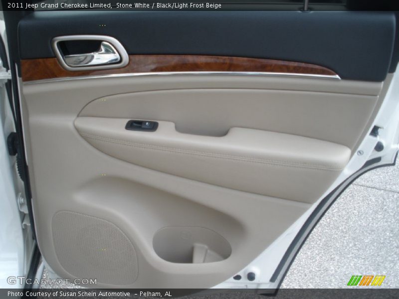 Stone White / Black/Light Frost Beige 2011 Jeep Grand Cherokee Limited