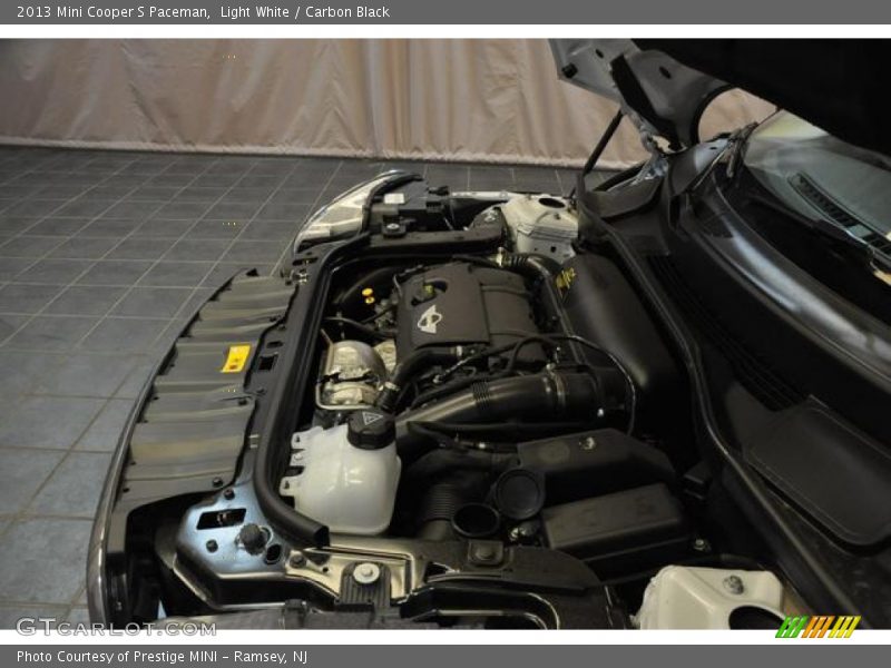 Light White / Carbon Black 2013 Mini Cooper S Paceman