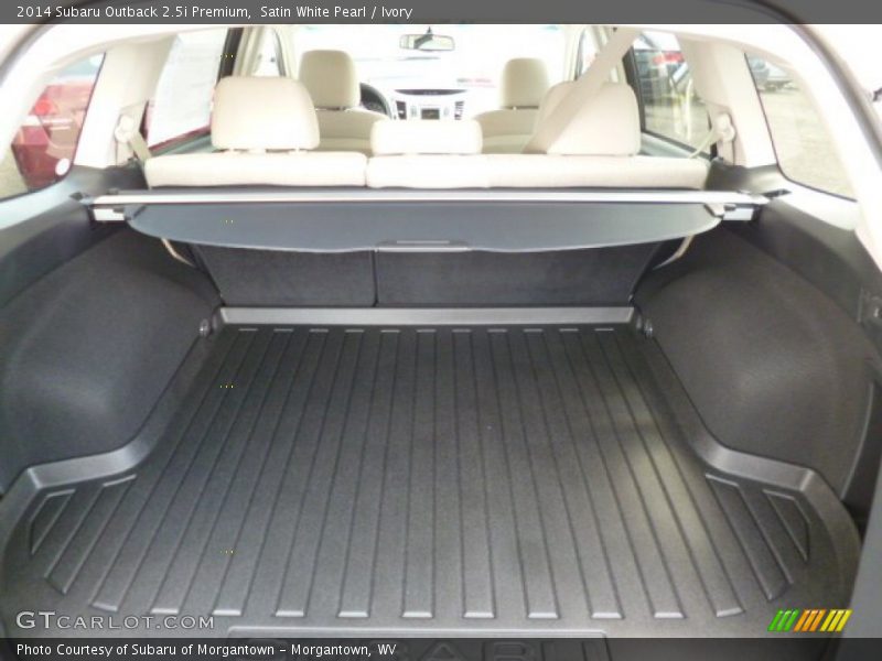  2014 Outback 2.5i Premium Trunk