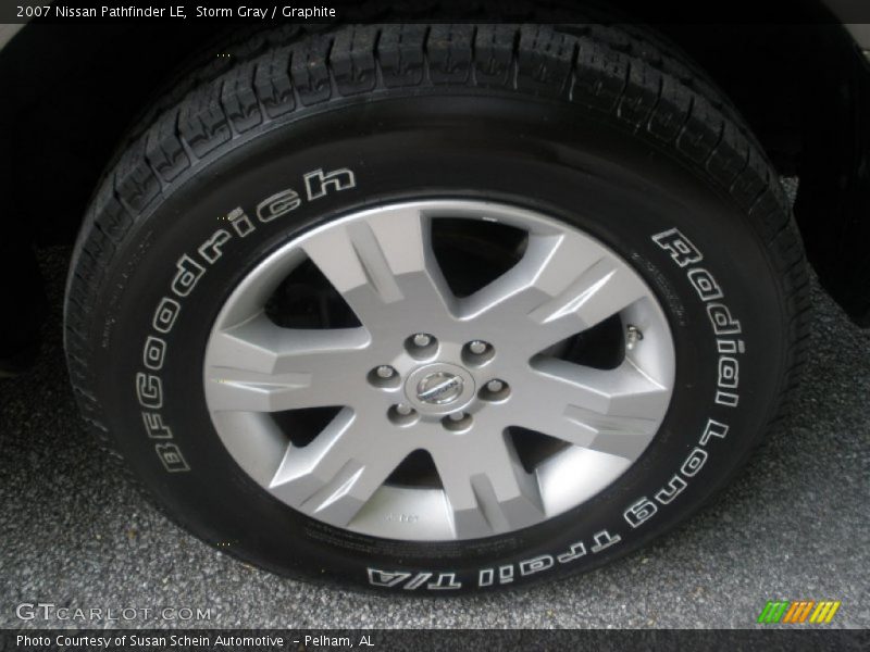 Storm Gray / Graphite 2007 Nissan Pathfinder LE