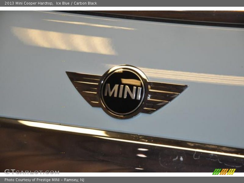 Ice Blue / Carbon Black 2013 Mini Cooper Hardtop