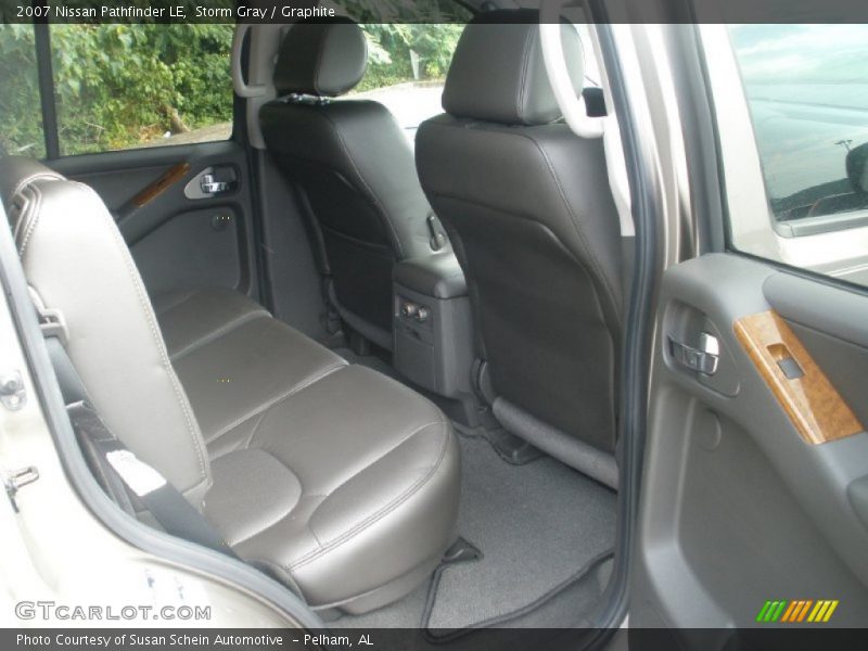 Storm Gray / Graphite 2007 Nissan Pathfinder LE
