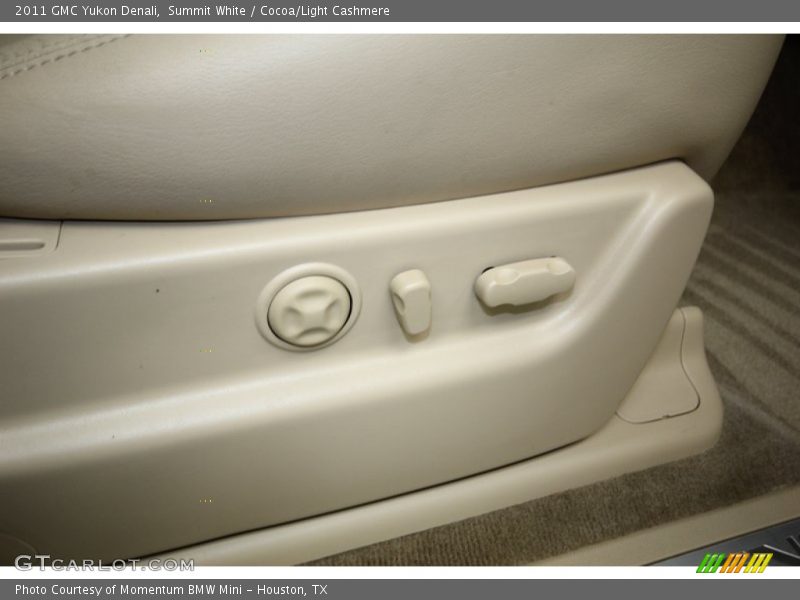Summit White / Cocoa/Light Cashmere 2011 GMC Yukon Denali