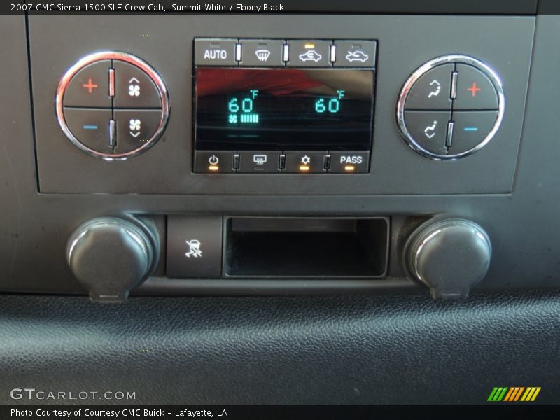 Summit White / Ebony Black 2007 GMC Sierra 1500 SLE Crew Cab