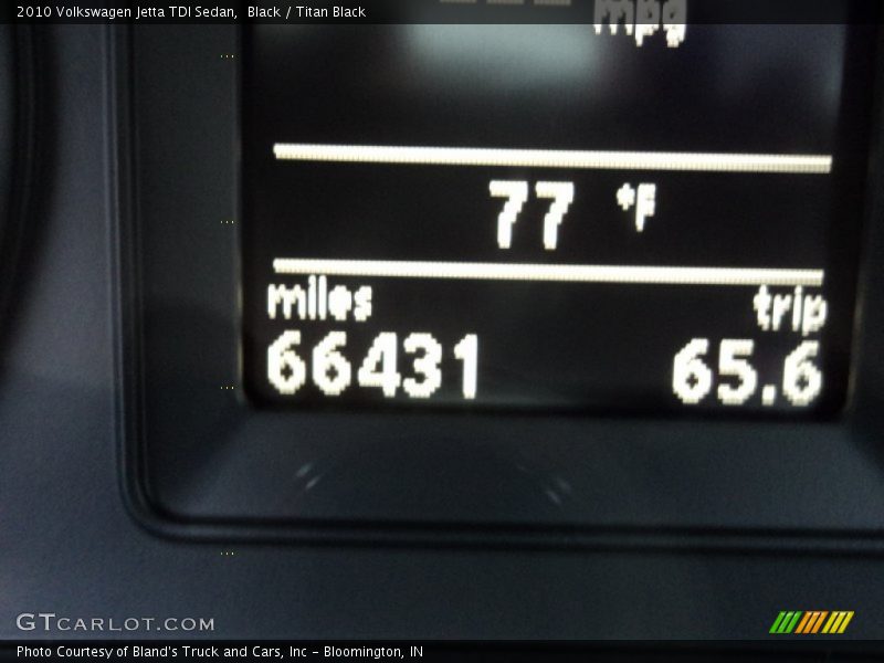Black / Titan Black 2010 Volkswagen Jetta TDI Sedan