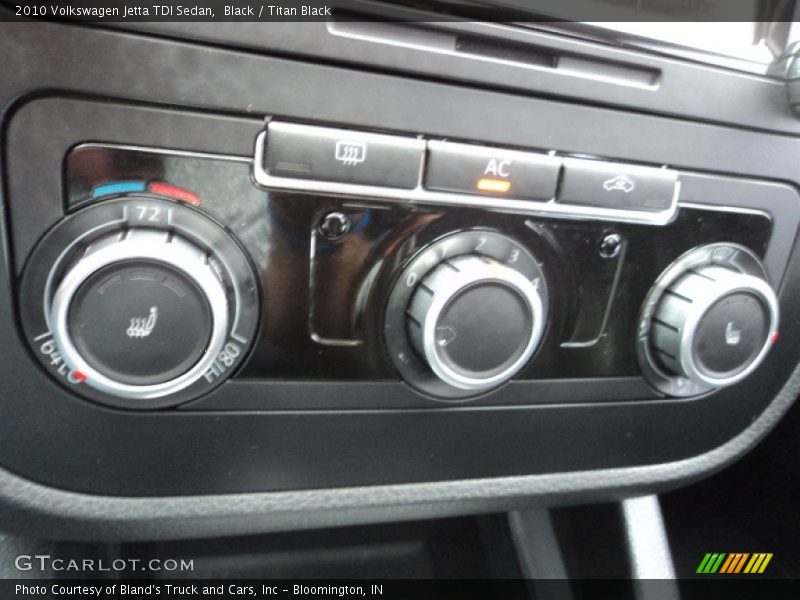 Black / Titan Black 2010 Volkswagen Jetta TDI Sedan