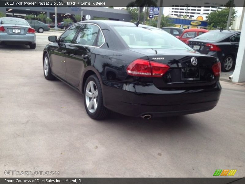 Black / Cornsilk Beige 2013 Volkswagen Passat 2.5L SE