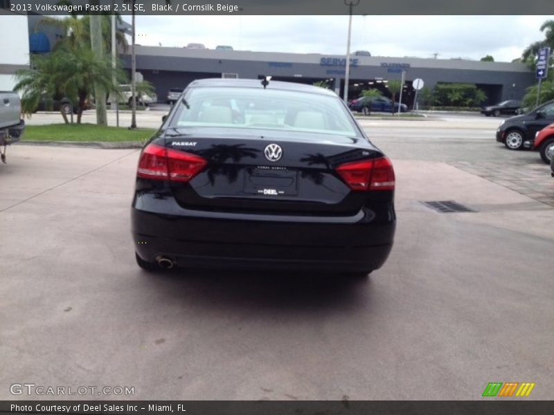 Black / Cornsilk Beige 2013 Volkswagen Passat 2.5L SE