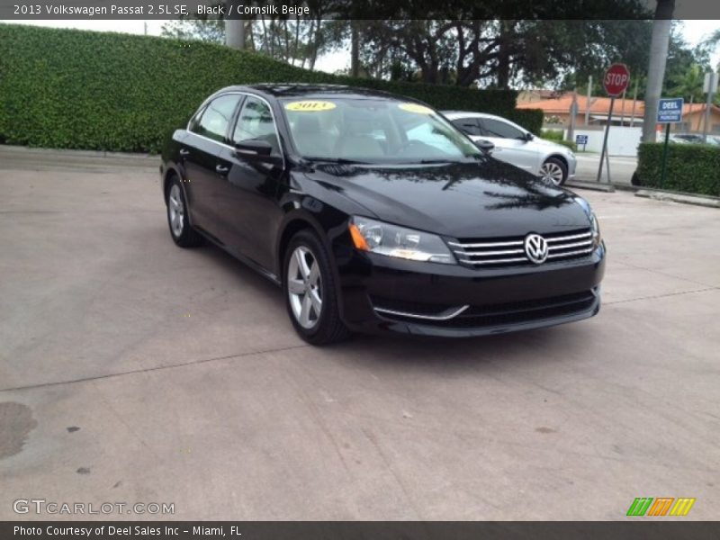 Black / Cornsilk Beige 2013 Volkswagen Passat 2.5L SE