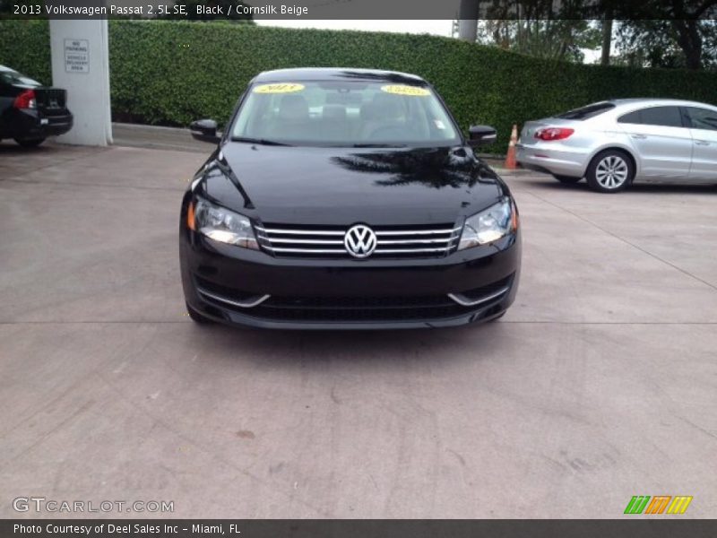 Black / Cornsilk Beige 2013 Volkswagen Passat 2.5L SE