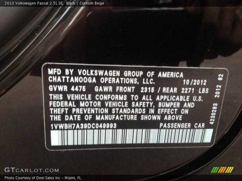 Black / Cornsilk Beige 2013 Volkswagen Passat 2.5L SE