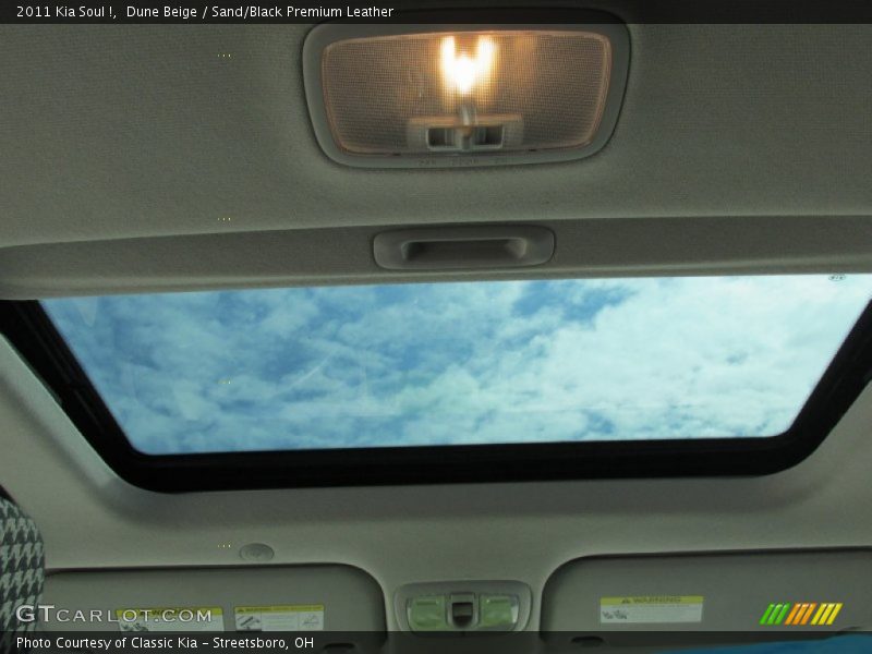 Dune Beige / Sand/Black Premium Leather 2011 Kia Soul !