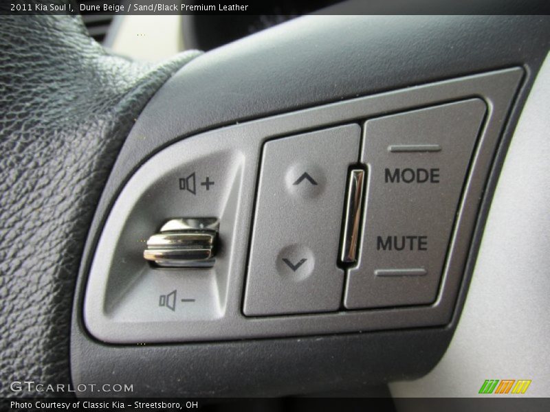 Dune Beige / Sand/Black Premium Leather 2011 Kia Soul !