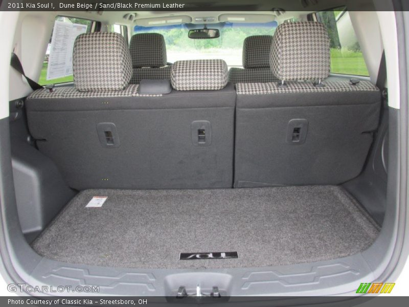 Dune Beige / Sand/Black Premium Leather 2011 Kia Soul !