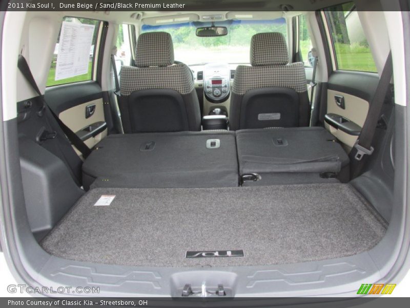 Dune Beige / Sand/Black Premium Leather 2011 Kia Soul !