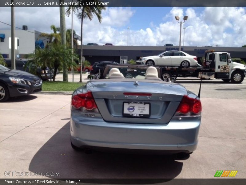 Celestial Blue Metallic / Cacite Cream 2010 Volvo C70 T5