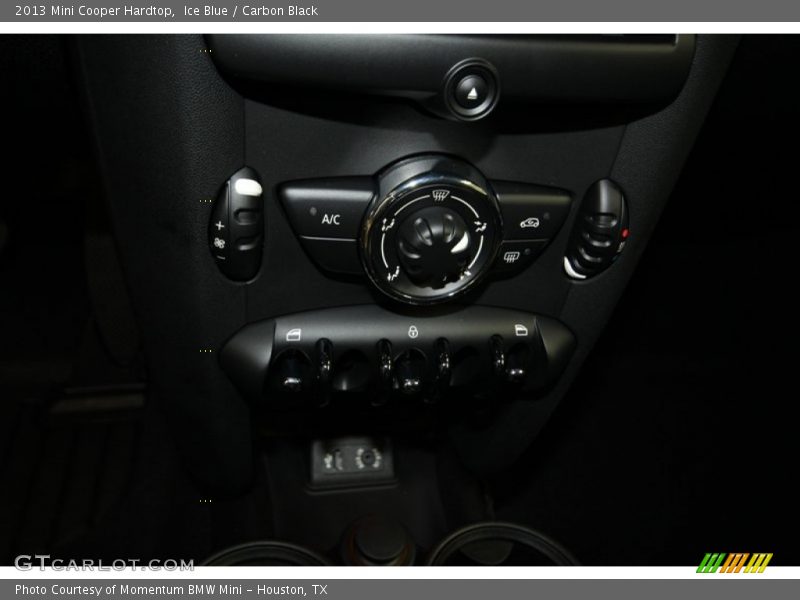 Ice Blue / Carbon Black 2013 Mini Cooper Hardtop