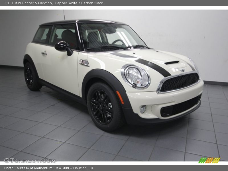 Pepper White / Carbon Black 2013 Mini Cooper S Hardtop