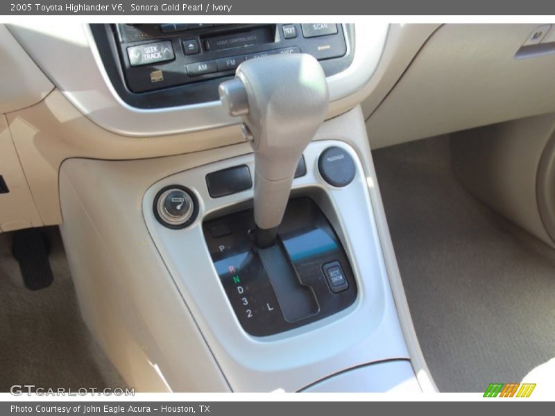 Sonora Gold Pearl / Ivory 2005 Toyota Highlander V6