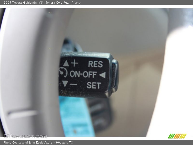 Sonora Gold Pearl / Ivory 2005 Toyota Highlander V6