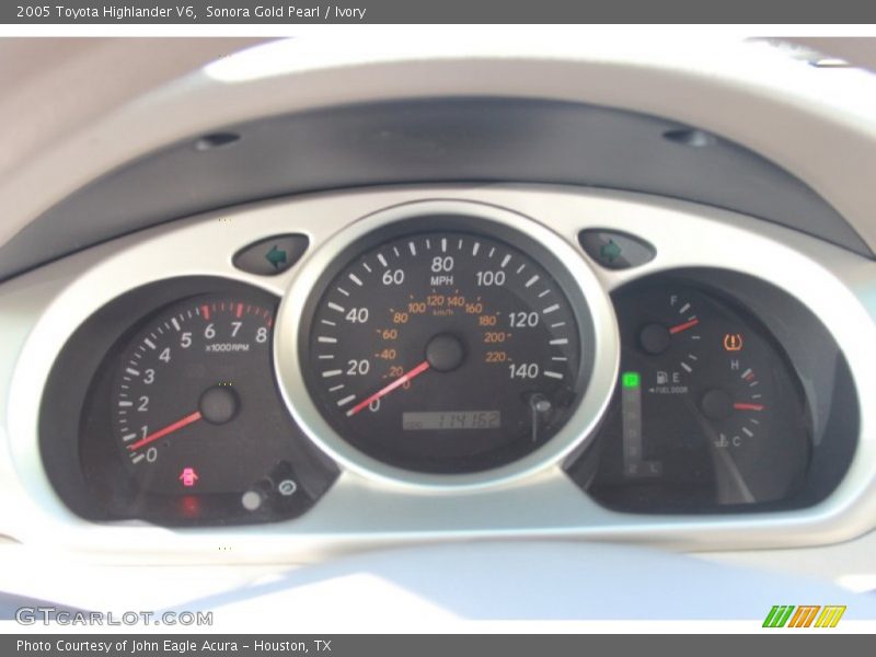 Sonora Gold Pearl / Ivory 2005 Toyota Highlander V6
