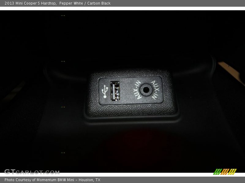 Pepper White / Carbon Black 2013 Mini Cooper S Hardtop