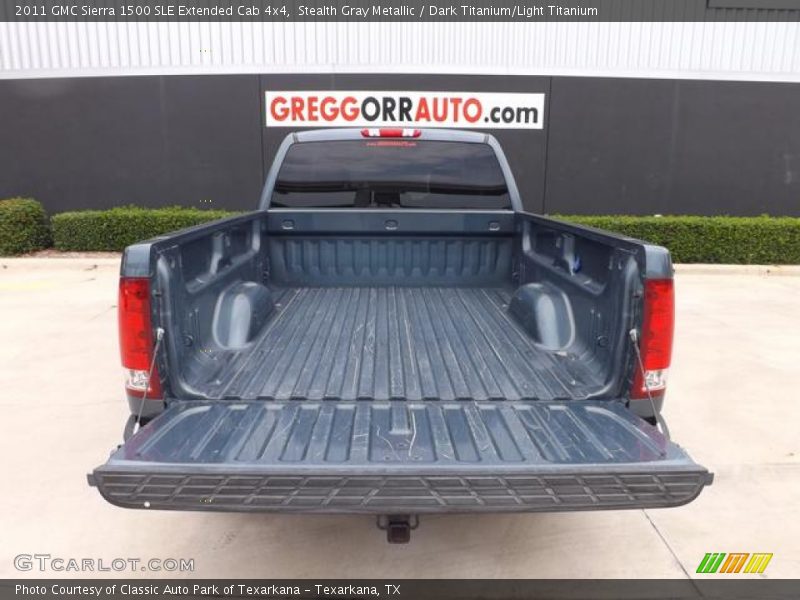 Stealth Gray Metallic / Dark Titanium/Light Titanium 2011 GMC Sierra 1500 SLE Extended Cab 4x4