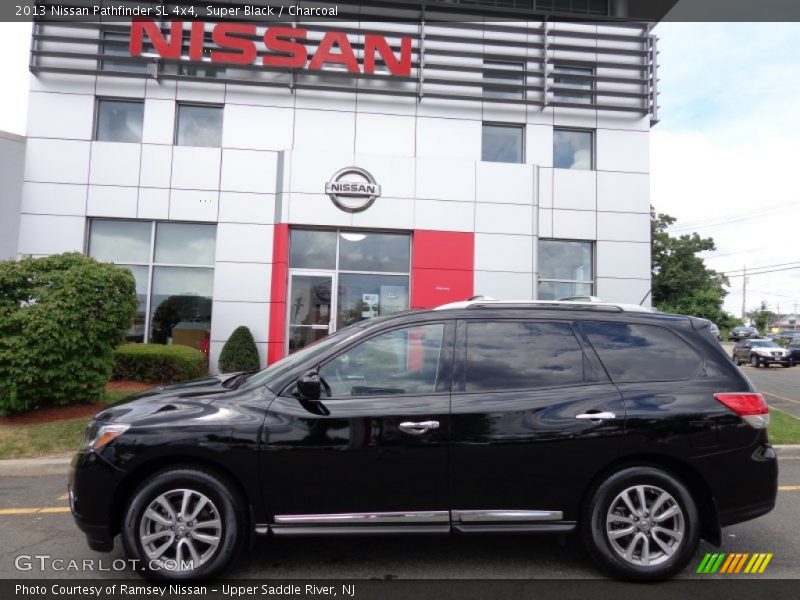 Super Black / Charcoal 2013 Nissan Pathfinder SL 4x4