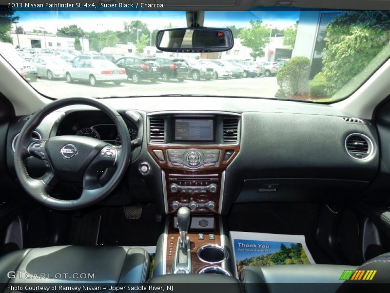 Super Black / Charcoal 2013 Nissan Pathfinder SL 4x4