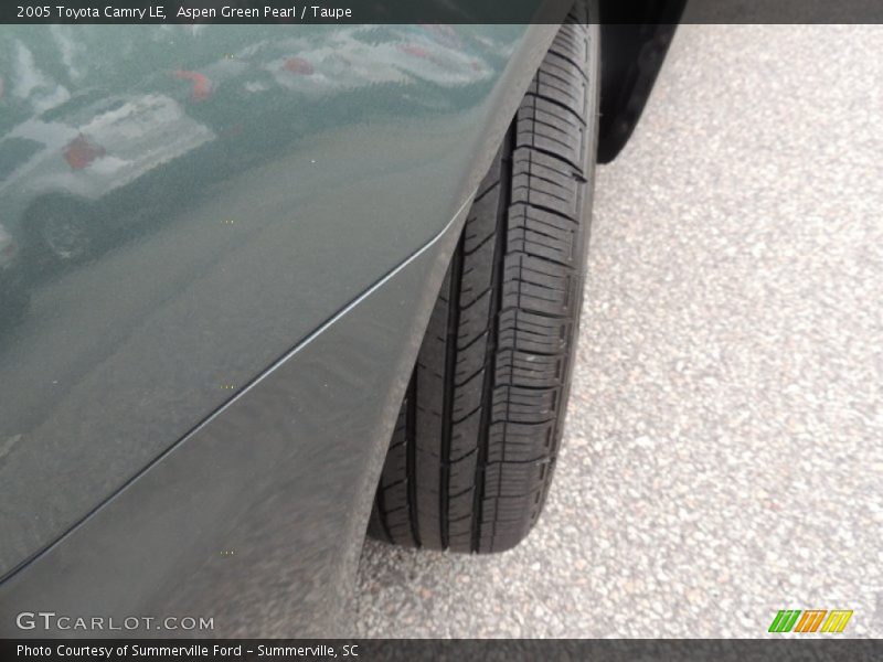 Aspen Green Pearl / Taupe 2005 Toyota Camry LE