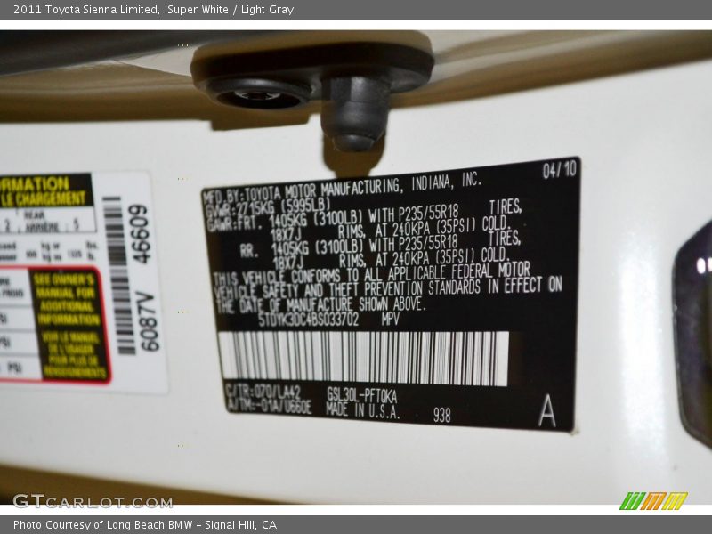 Super White / Light Gray 2011 Toyota Sienna Limited