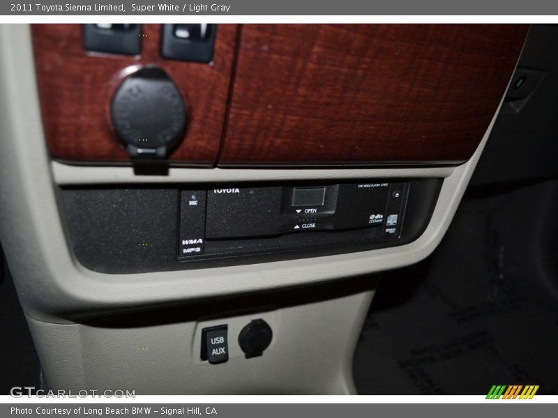 Super White / Light Gray 2011 Toyota Sienna Limited