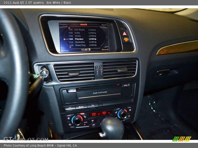 Ibis White / Black 2011 Audi Q5 2.0T quattro