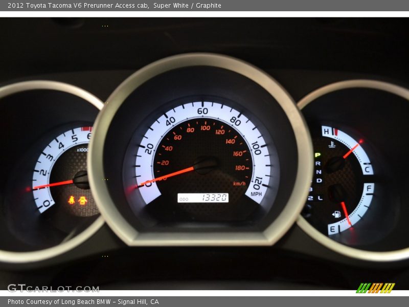 Super White / Graphite 2012 Toyota Tacoma V6 Prerunner Access cab
